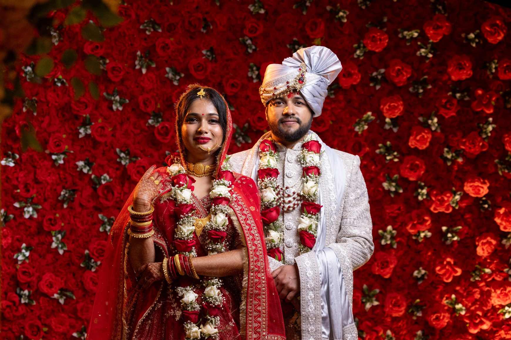 Signature couple frame